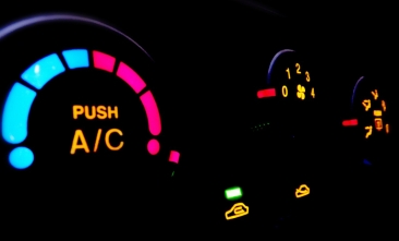 Quatro sintomas indicadores de falhas no ar condicionado do seu carro